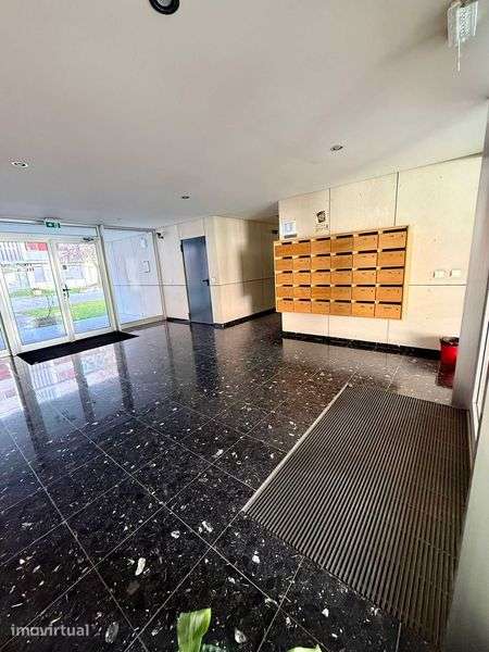 Apartamento T1 Mobilado com Garagem | Alta de Lisboa - Grande imagem: 4/12