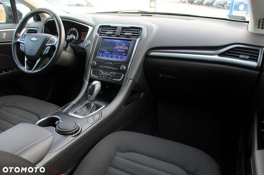 Ford Mondeo SW 2.0 Hybrid Trend - 11