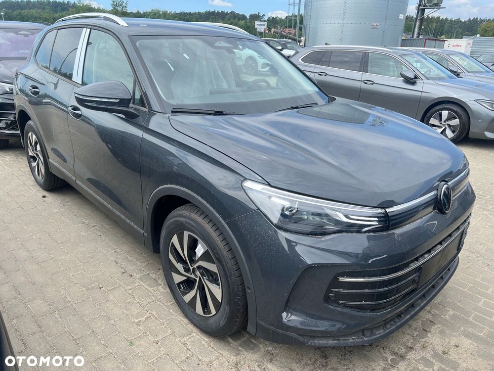 Volkswagen Tiguan - 3