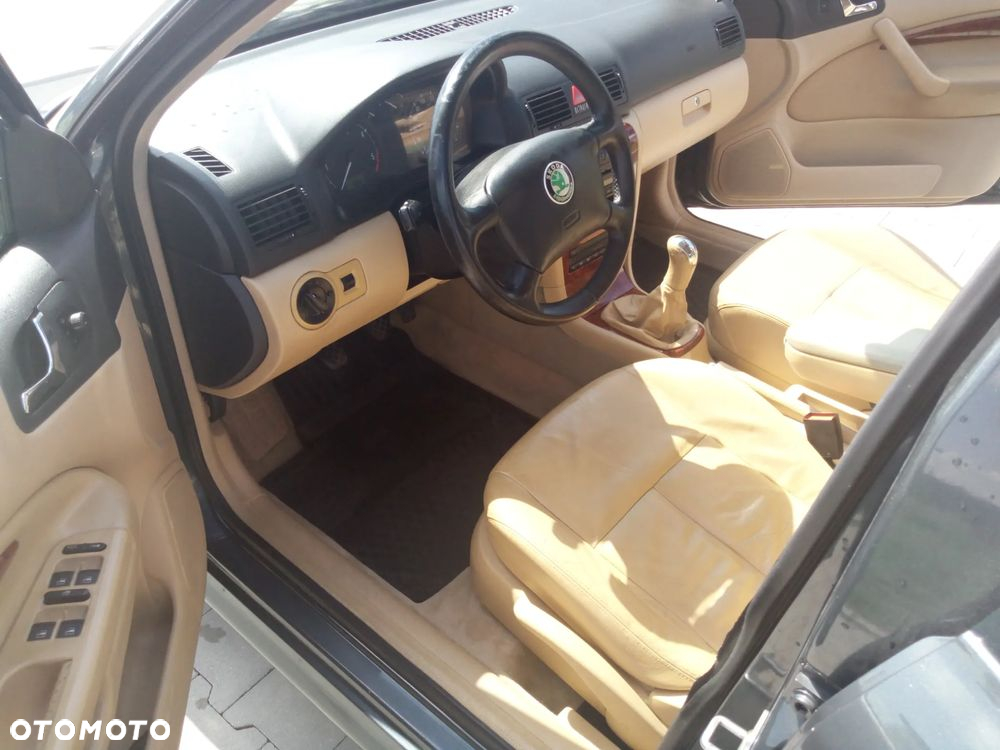 Skoda Octavia 1.9 TDI L&K - 10