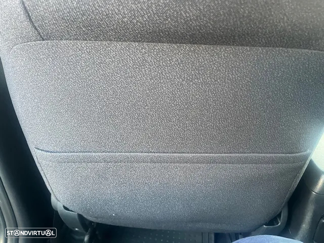 Toyota Corolla 1.4 SE - 20