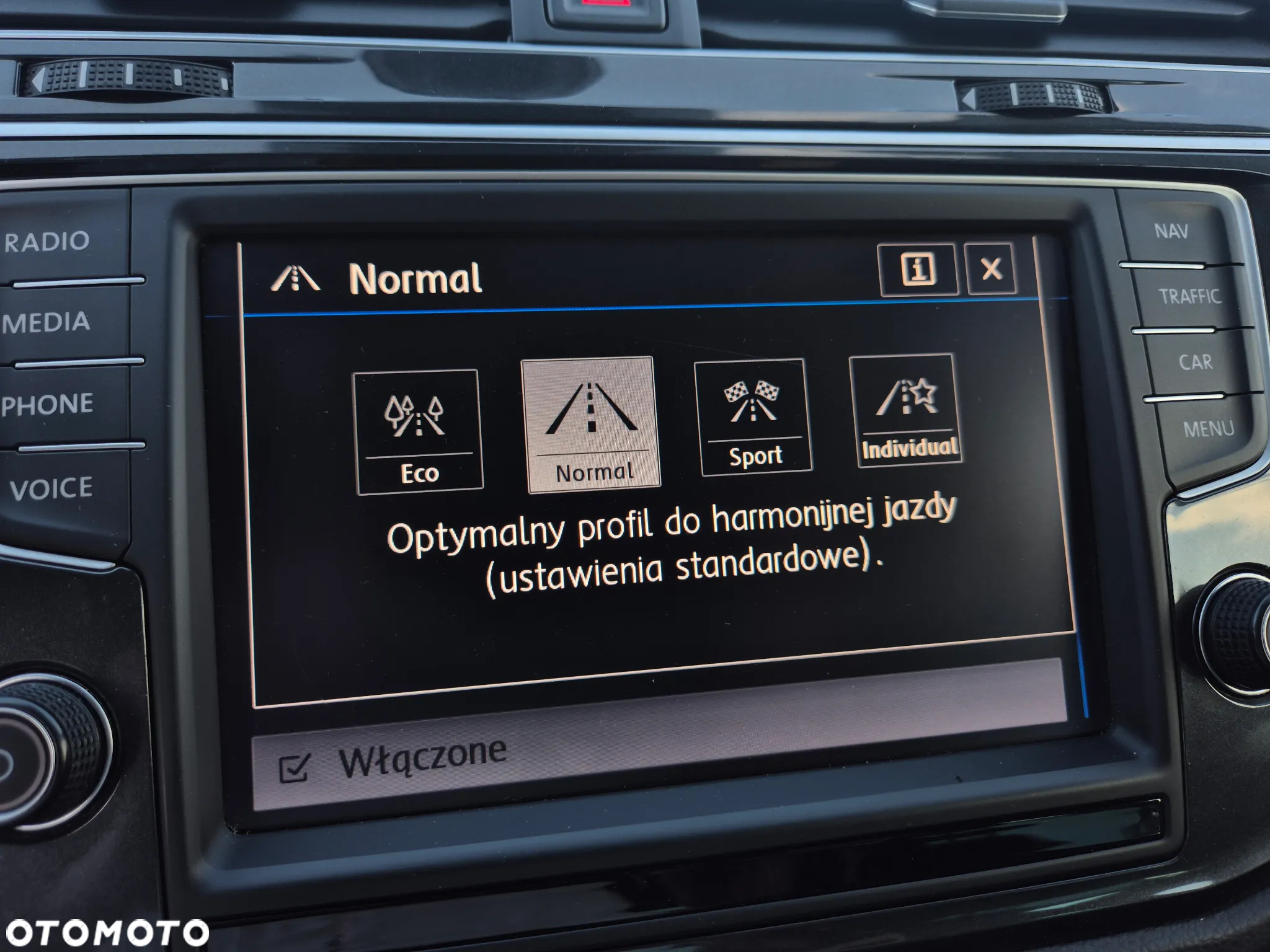 Volkswagen Tiguan 2.0 TDI SCR 4MOTION (BlueMotion Techn.) DSG Highline - 35