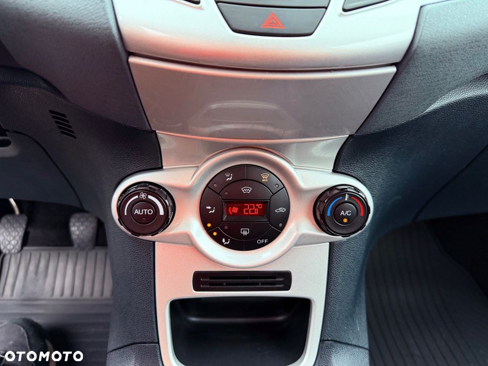 Ford Fiesta 1.6 TDCi DPF Sport - 17