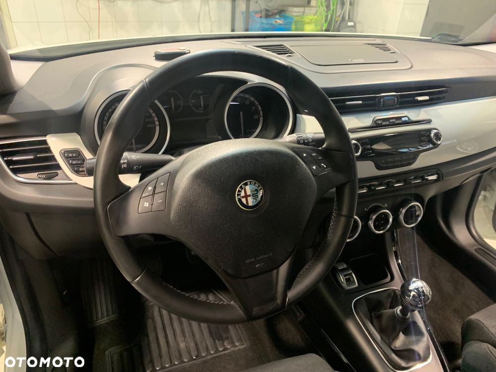 Alfa Romeo Giulietta 1.4 TB - 11