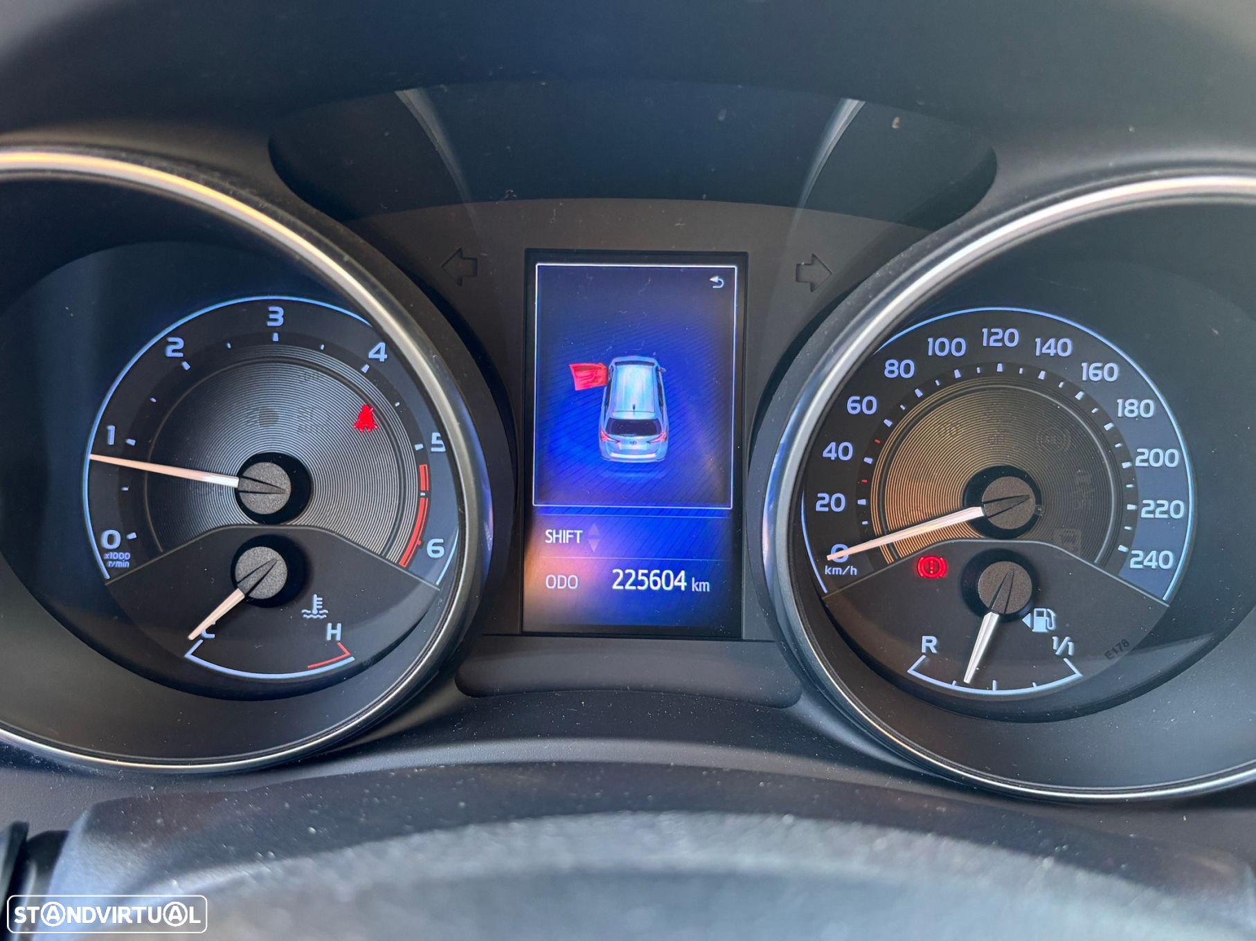 Toyota Auris Touring Sports 1.4 D-4D Comfort - 7