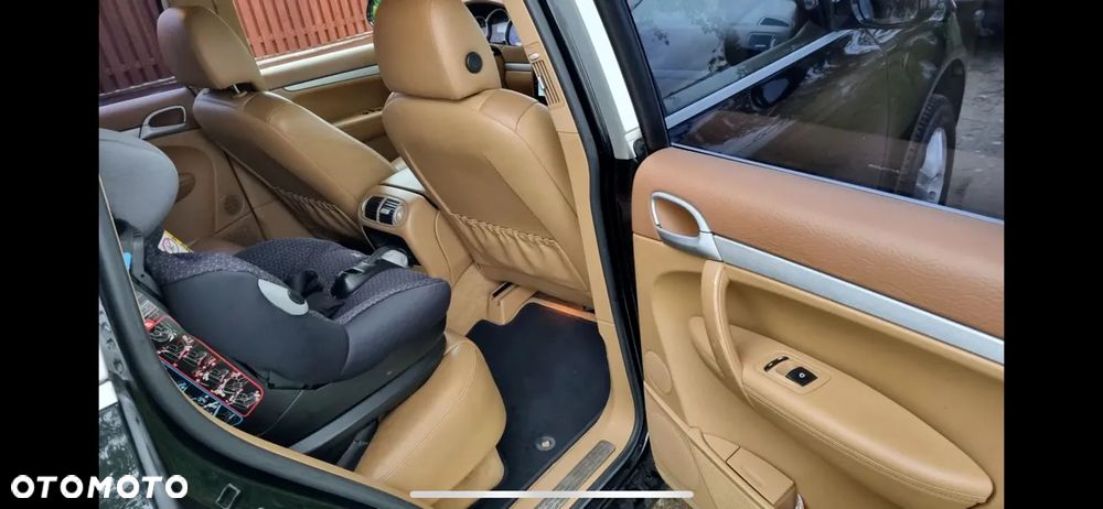 Porsche Cayenne - 11