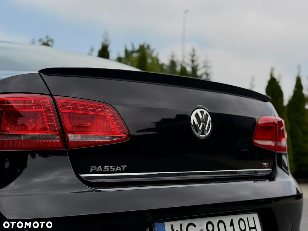 Volkswagen Passat 1.4 TSI BMT Comfortline - 12