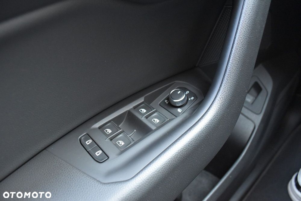 Volkswagen Touareg - 30