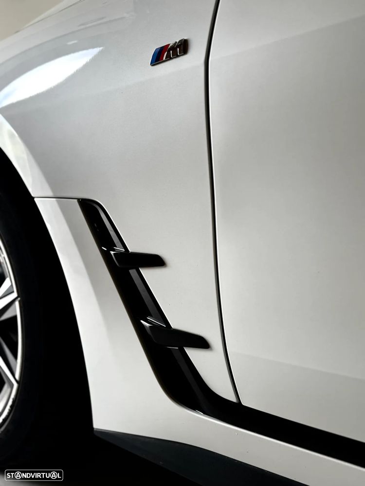 BMW i4 eDrive40 Pack Desportivo M - 11