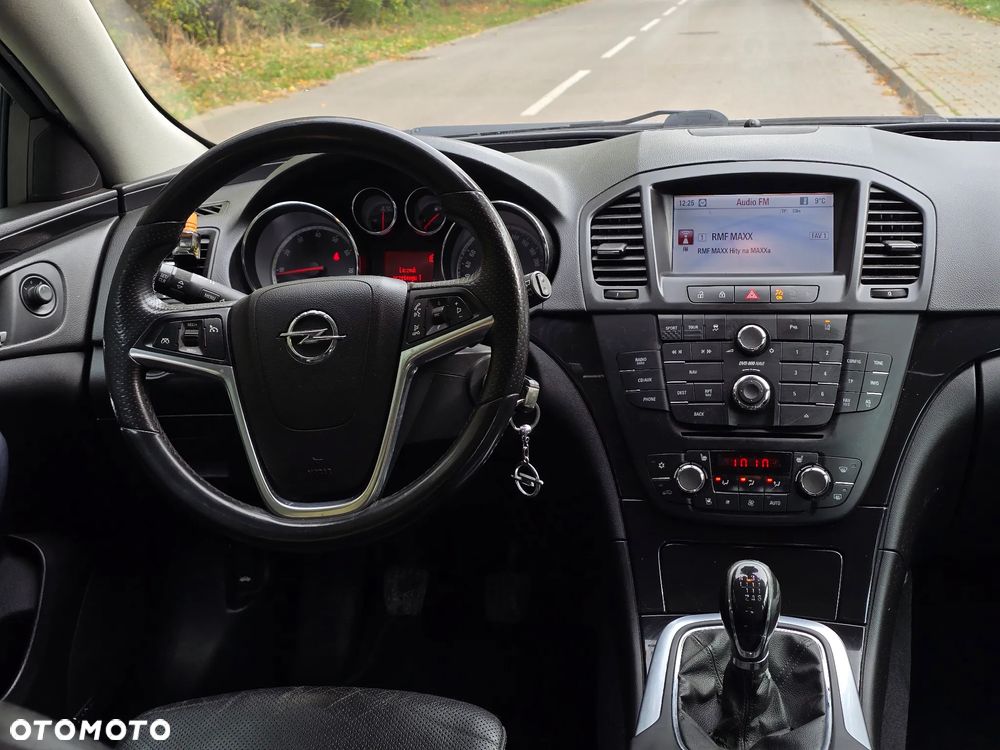 Opel Insignia 2.0 T Cosmo 4x4 - 26