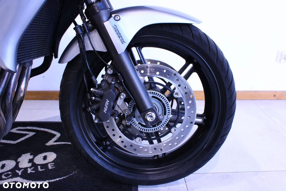 Honda CBF - 27