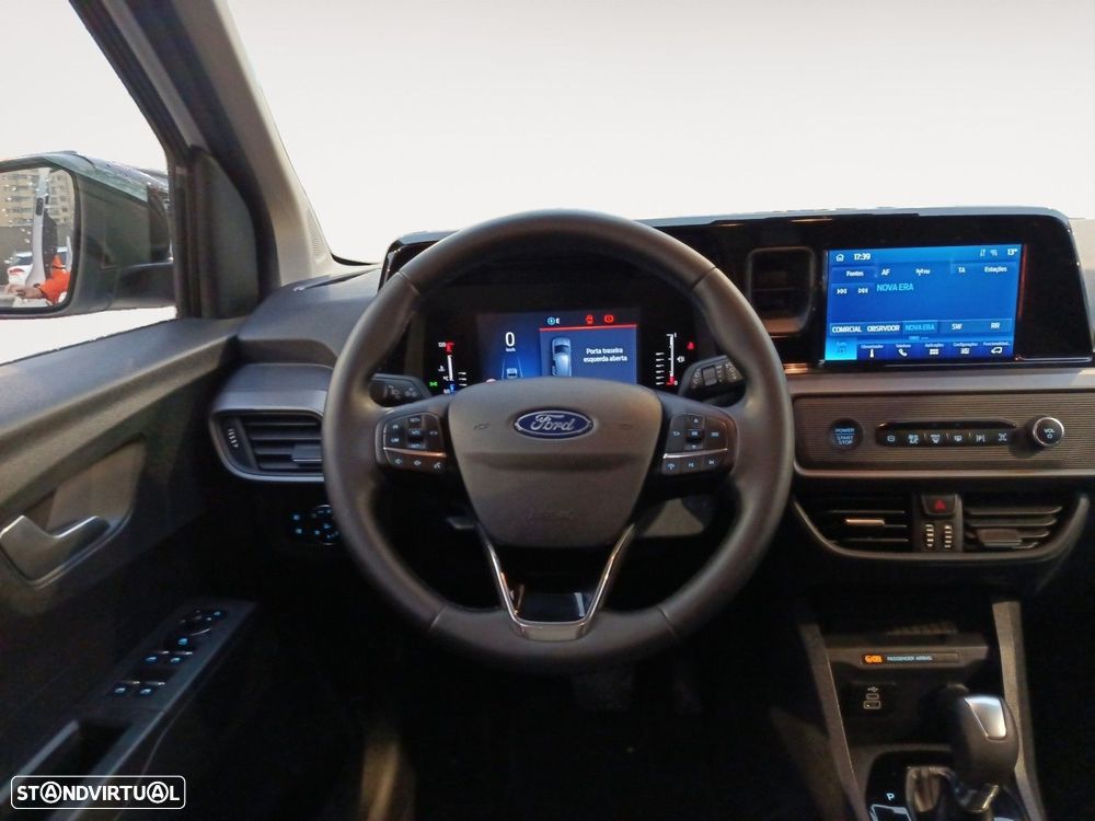 Ford Tourneo Courier 1.0 EcoBoost Titanium DCT — fotografia 12