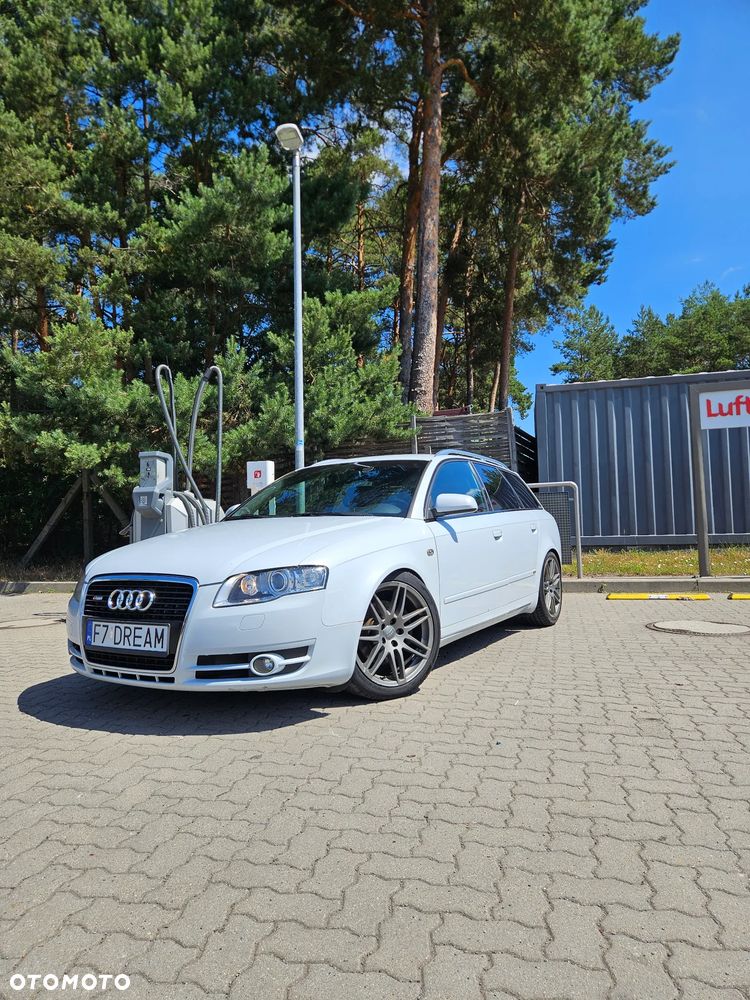 Audi A4 Avant 2.0 TDI DPF Quattro - 1