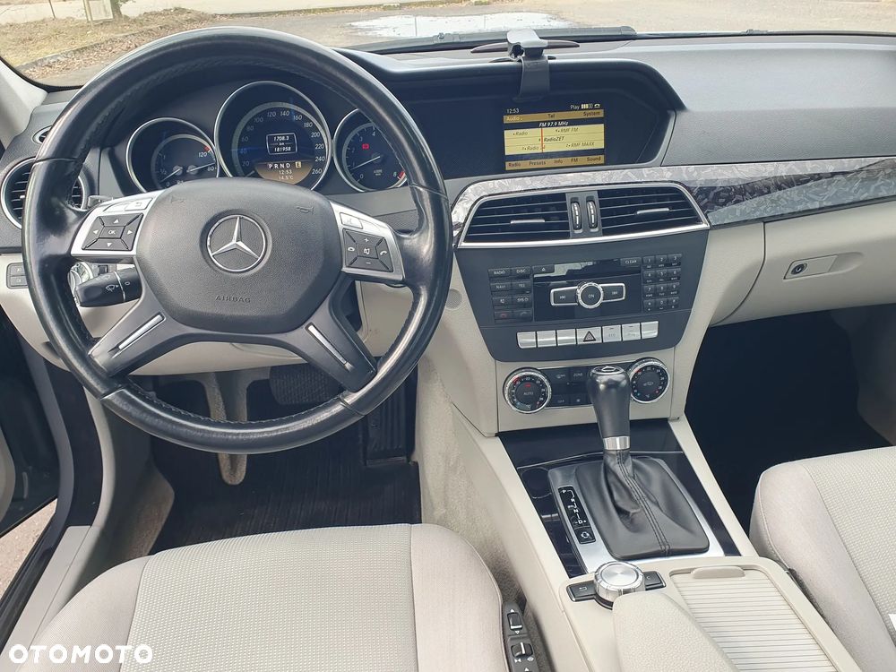 Mercedes-Benz Klasa C 200 (BlueEFFICIENCY) 7G-TRONIC - 7