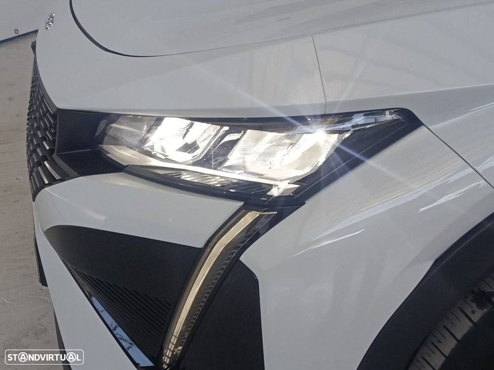 Peugeot 408 1.2 Hybrid Allure e-DCS6 - 25