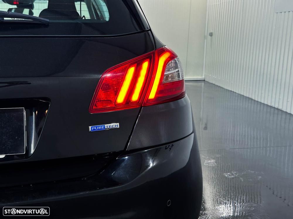 Peugeot 308 1.2 PureTech Allure - 55
