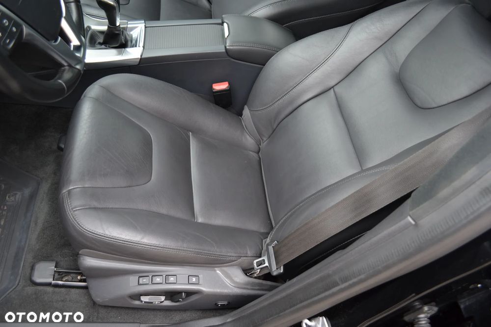 Volvo XC 60 - 23