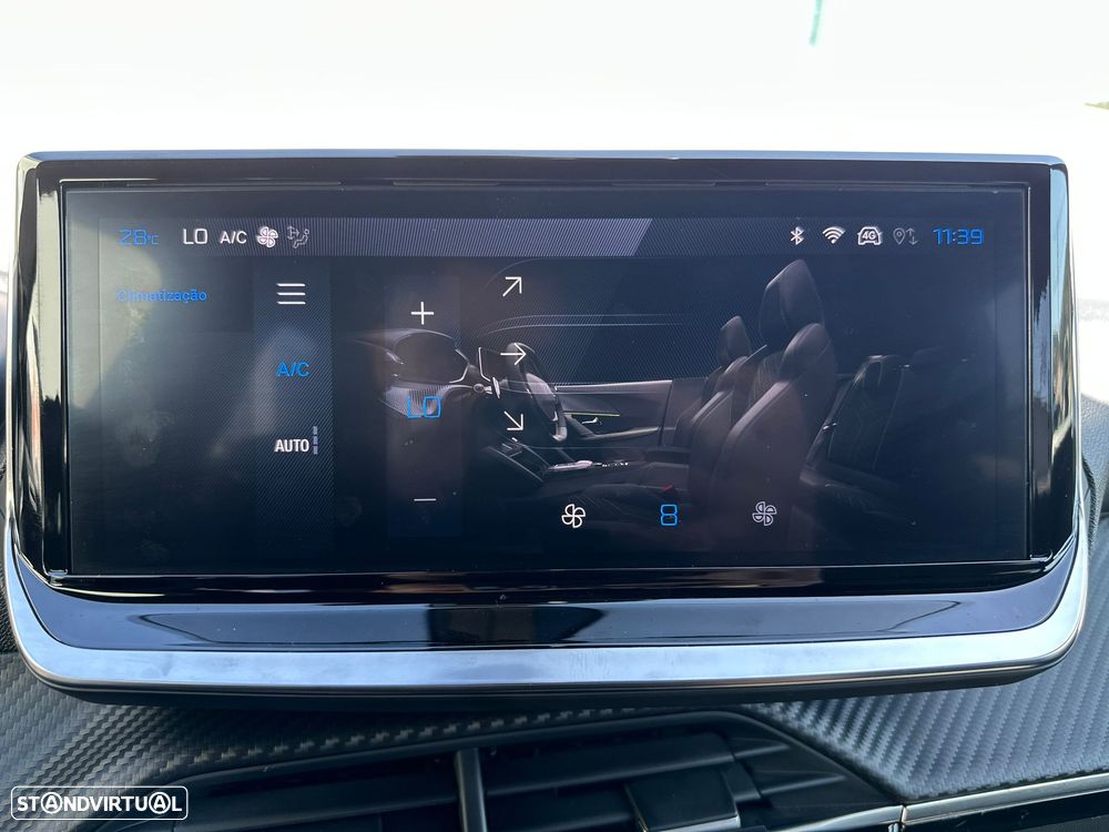 Peugeot 2008 1.2 Hybrid Allure e-DCS6 - 39