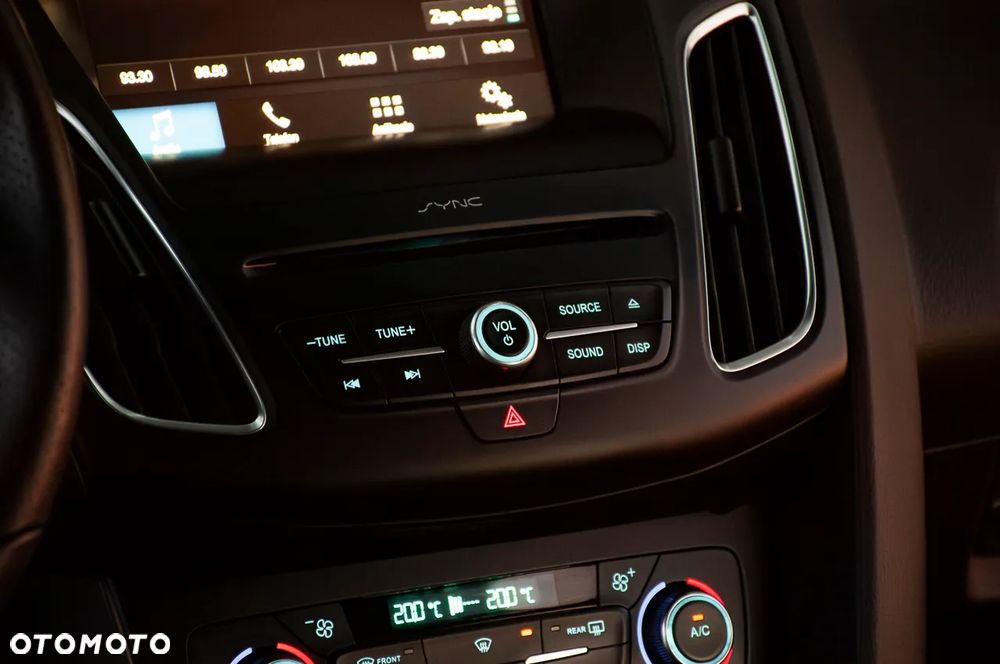 Ford Focus 1.5 EcoBoost ST-Line - 30