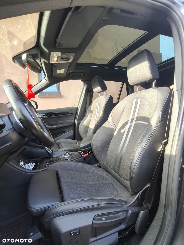 BMW X1 sDrive18d - 12