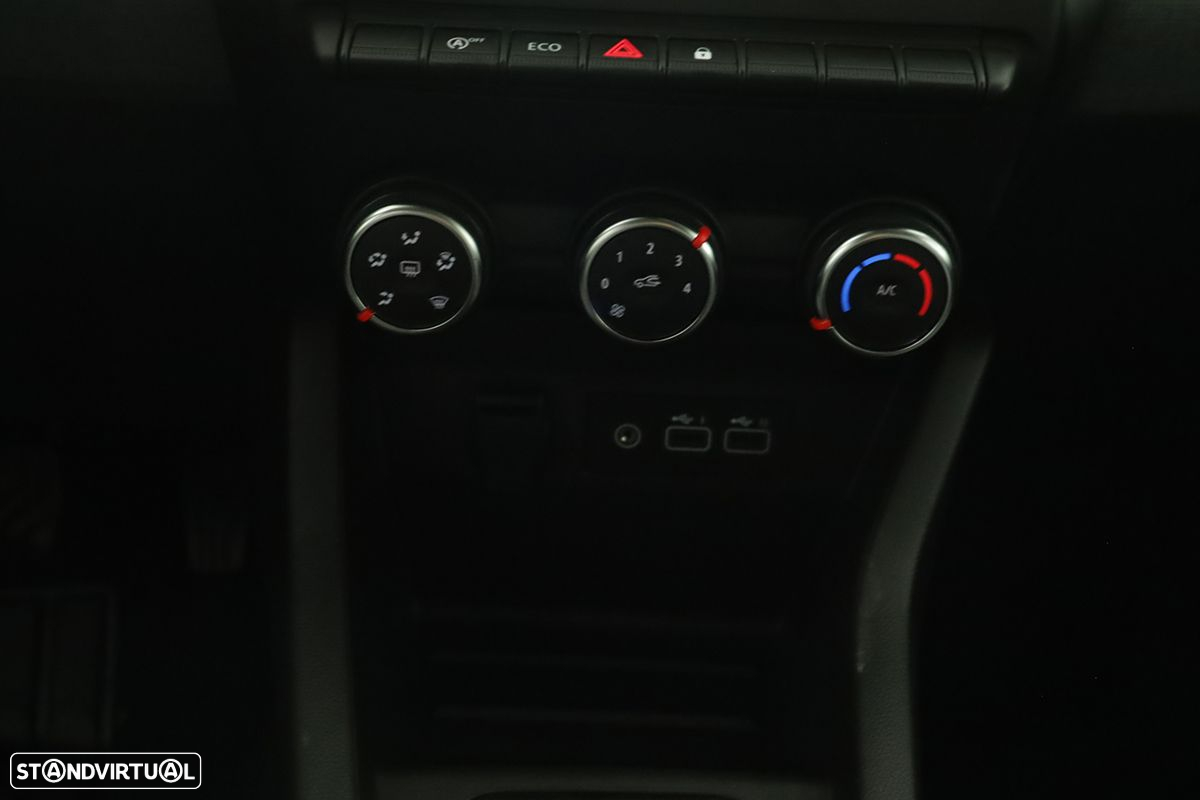 Renault Clio 1.0 TCe Evolution - 11
