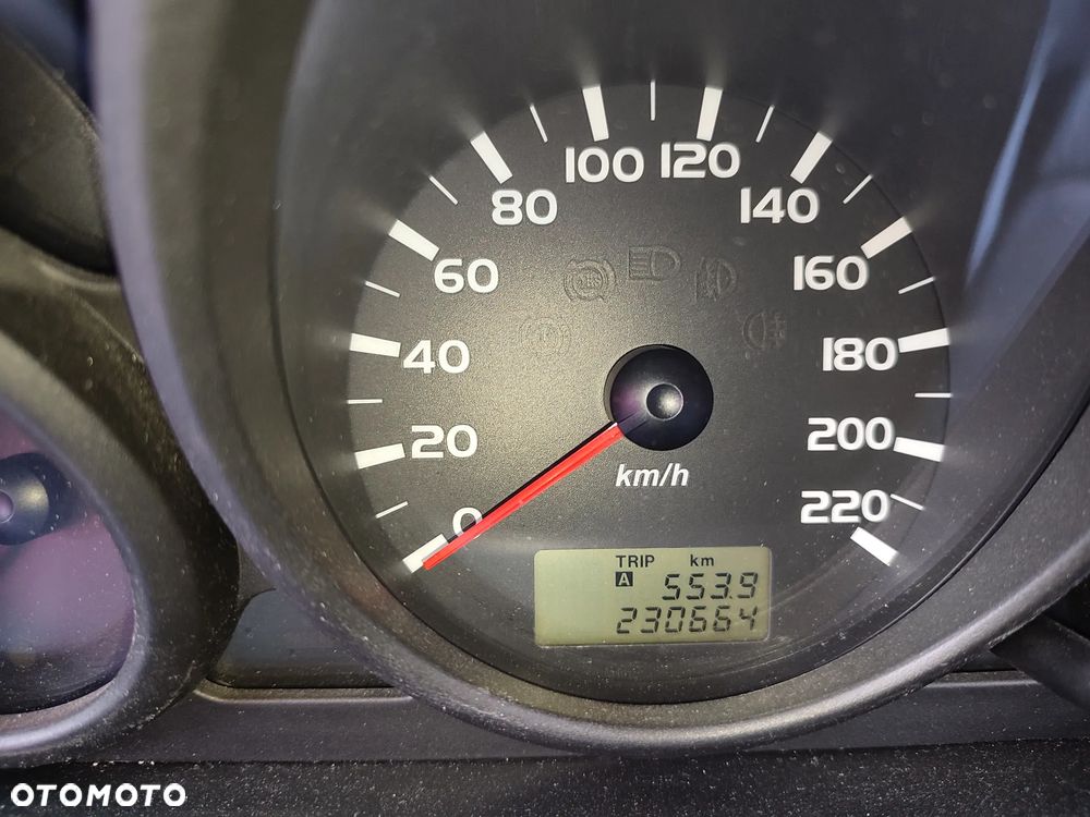 Mitsubishi Colt 1.1 Invite - 20