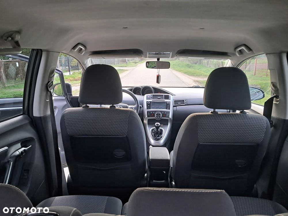 Toyota Verso 1.6 D-4D Active 7os - 24
