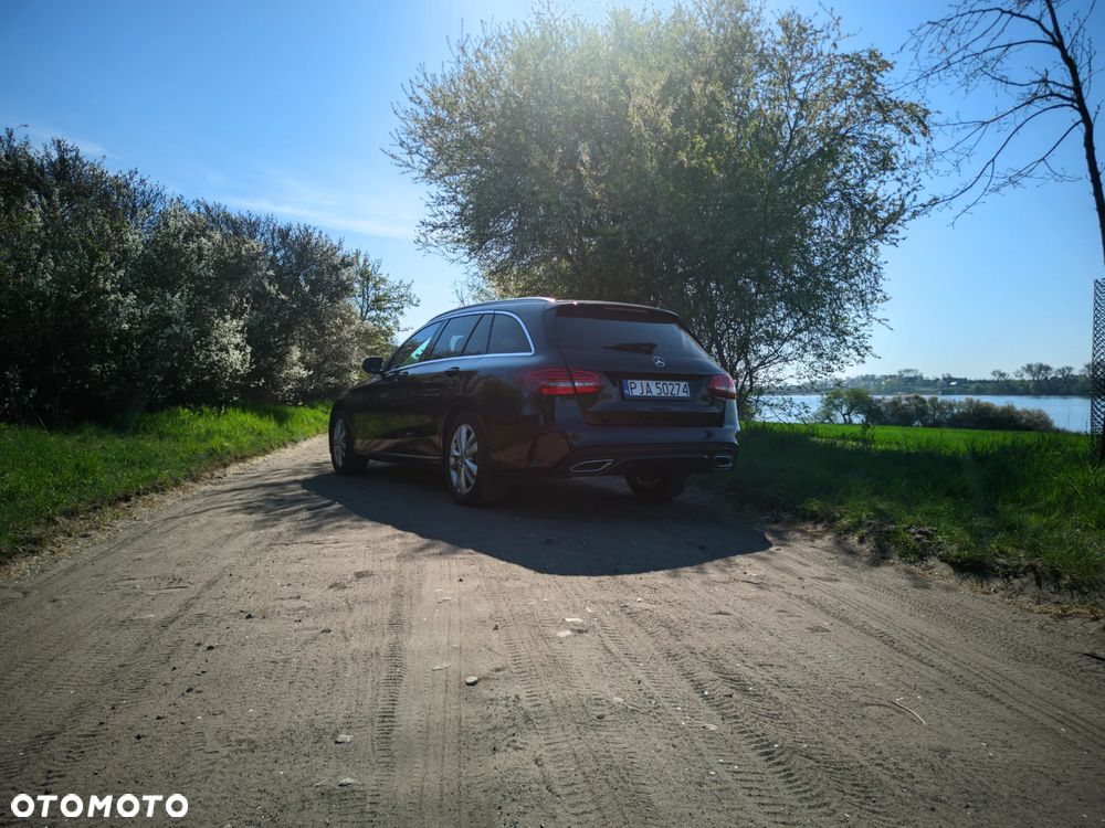 Mercedes-Benz Klasa C 220 d 4Matic 9G-TRONIC AMG Line - 23