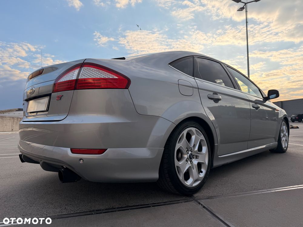 Ford Mondeo 2.5 Titanium S - 1