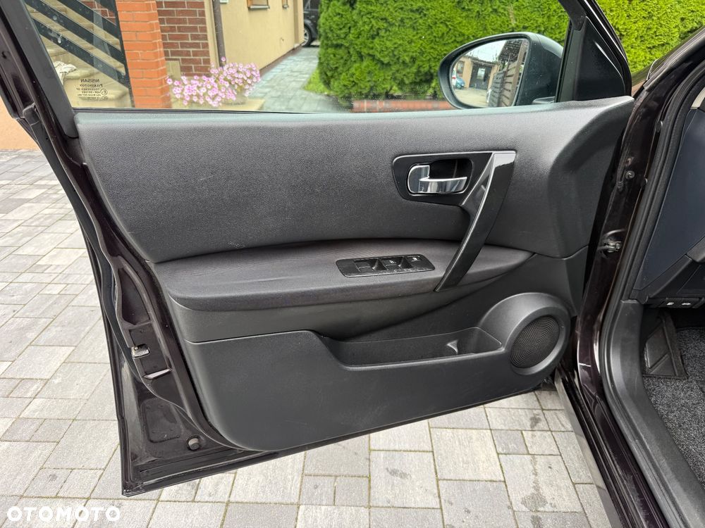 Nissan Qashqai 1.6 Visia - 26