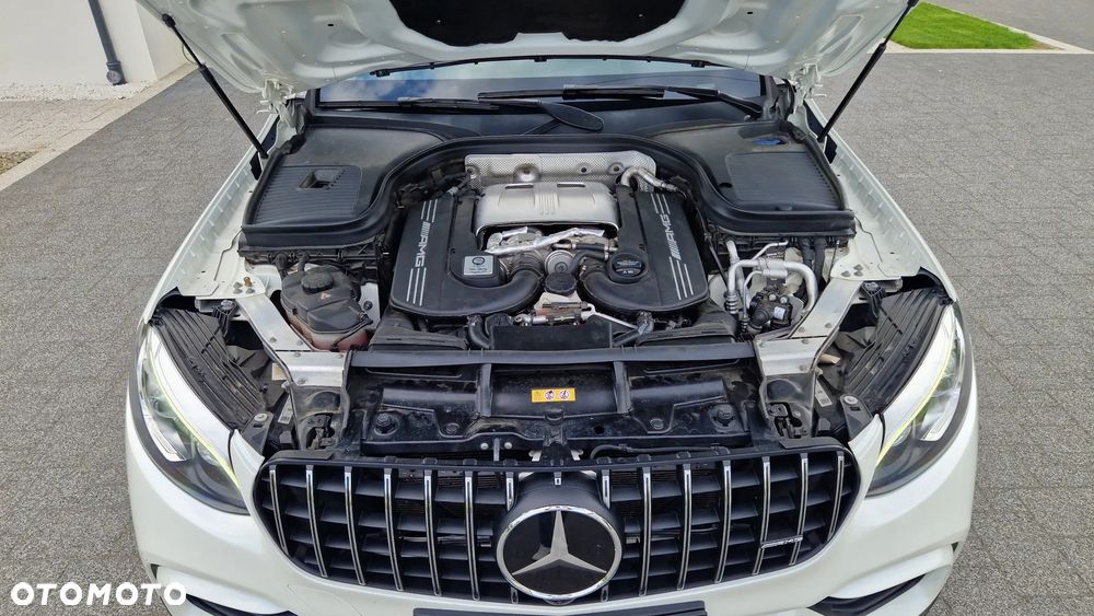 Mercedes-Benz GLC AMG 63 S 4Matic+ AMG Speedshift MCT 9G - 39