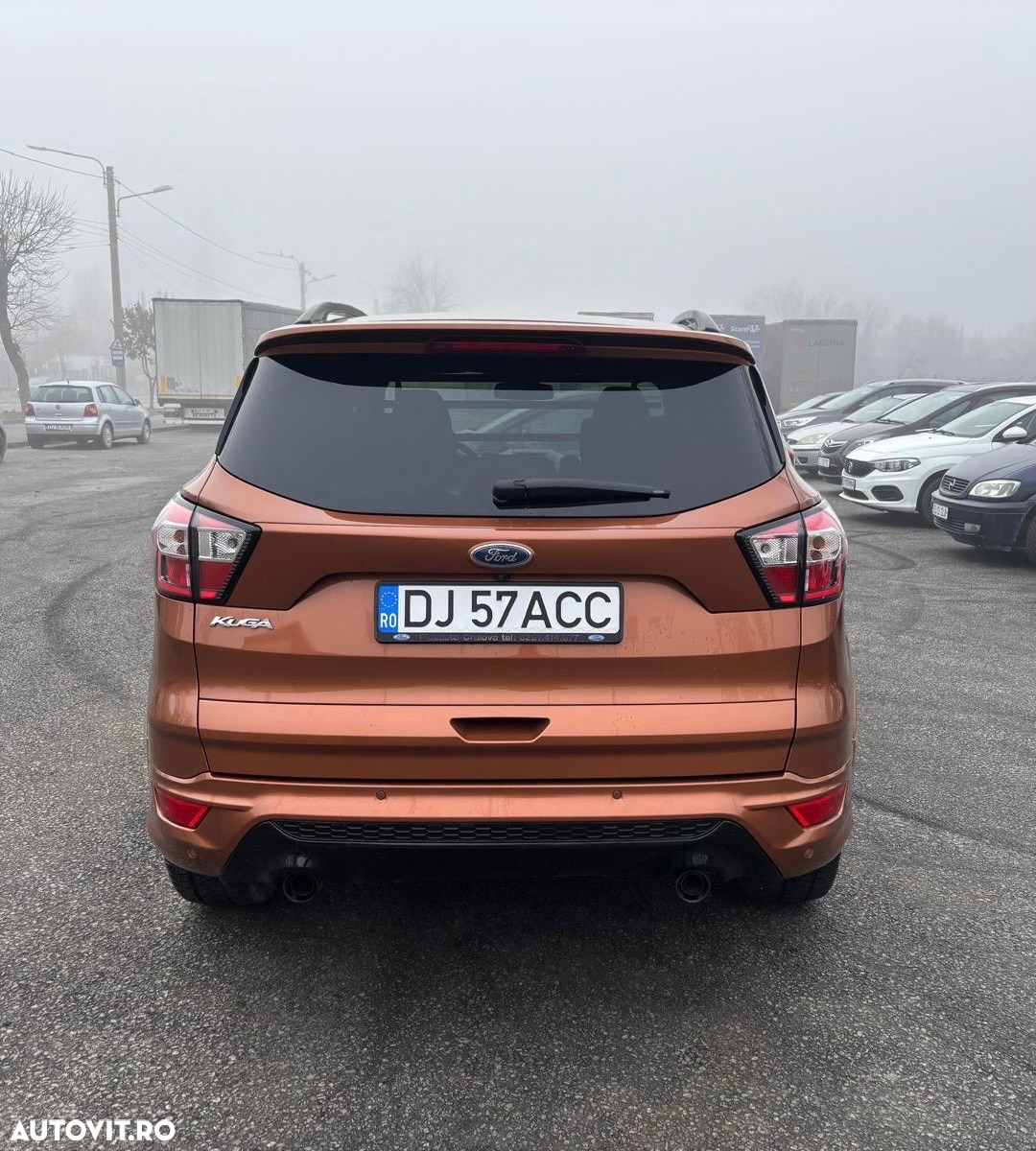 Ford Kuga 2.0 TDCi 4WD Powershift ST-Line - 3