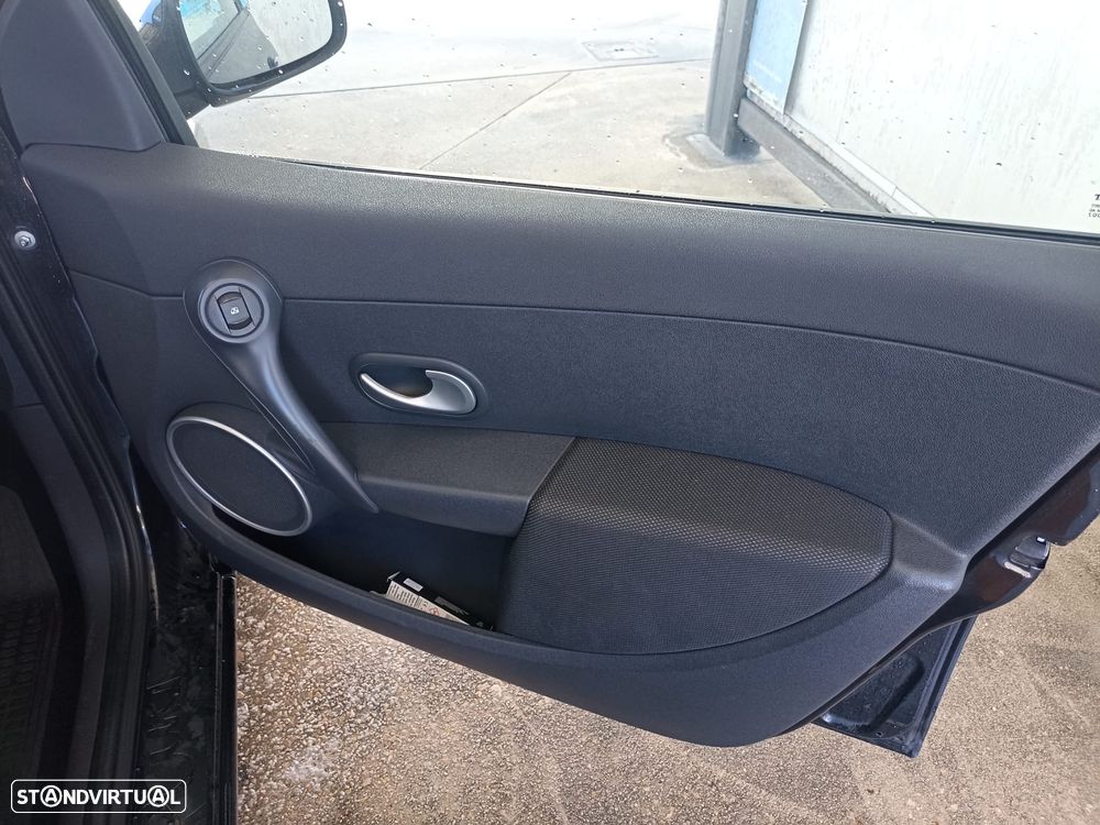 Renault Clio 1.2 16V Rip Curl - 7