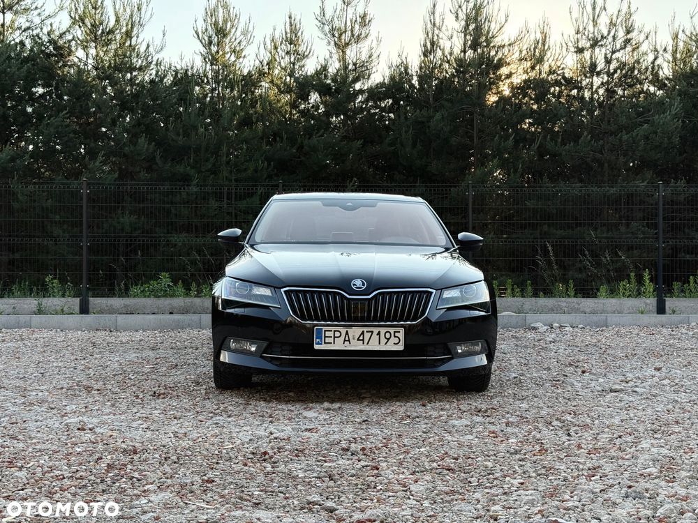 Skoda Superb 2.0 TDI 4x4 L&K DSG - 3