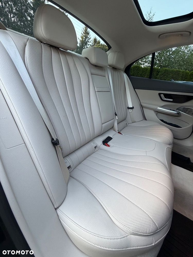 Mercedes-Benz Klasa E 300 de PHEV 4-Matic Exclusive 9G-Tronic - 15