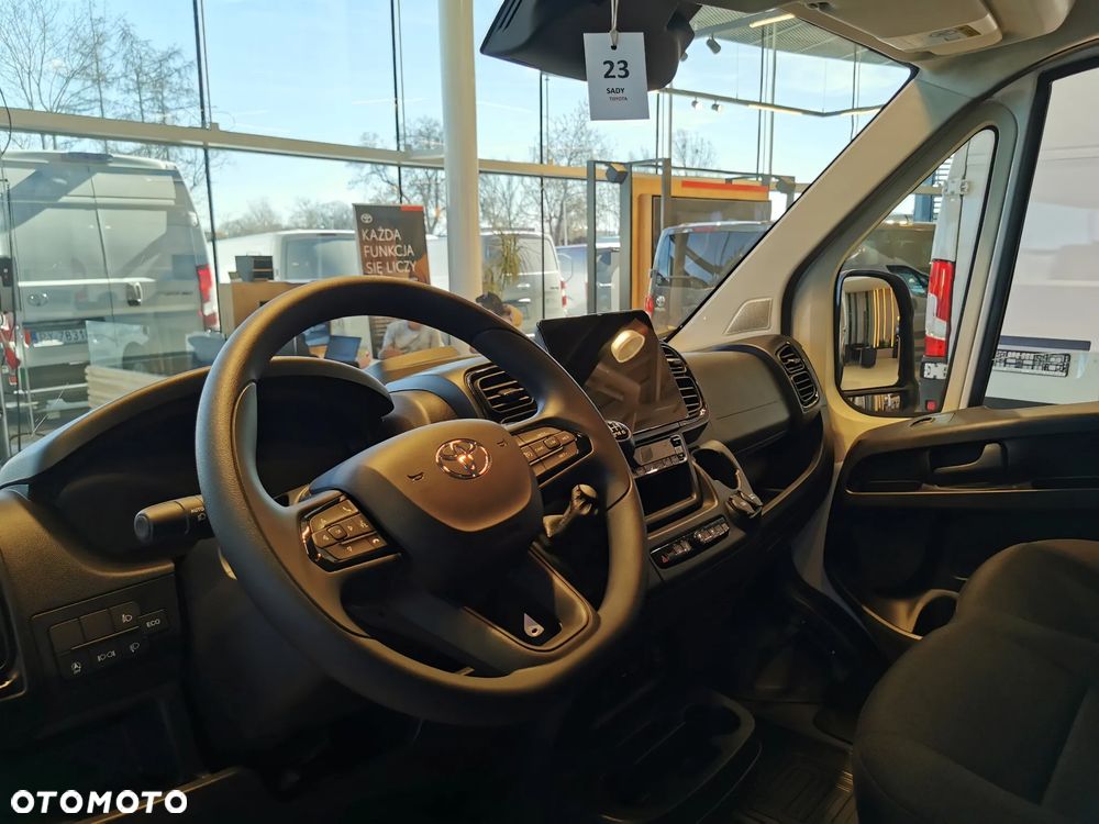 Toyota Proace Max - 9