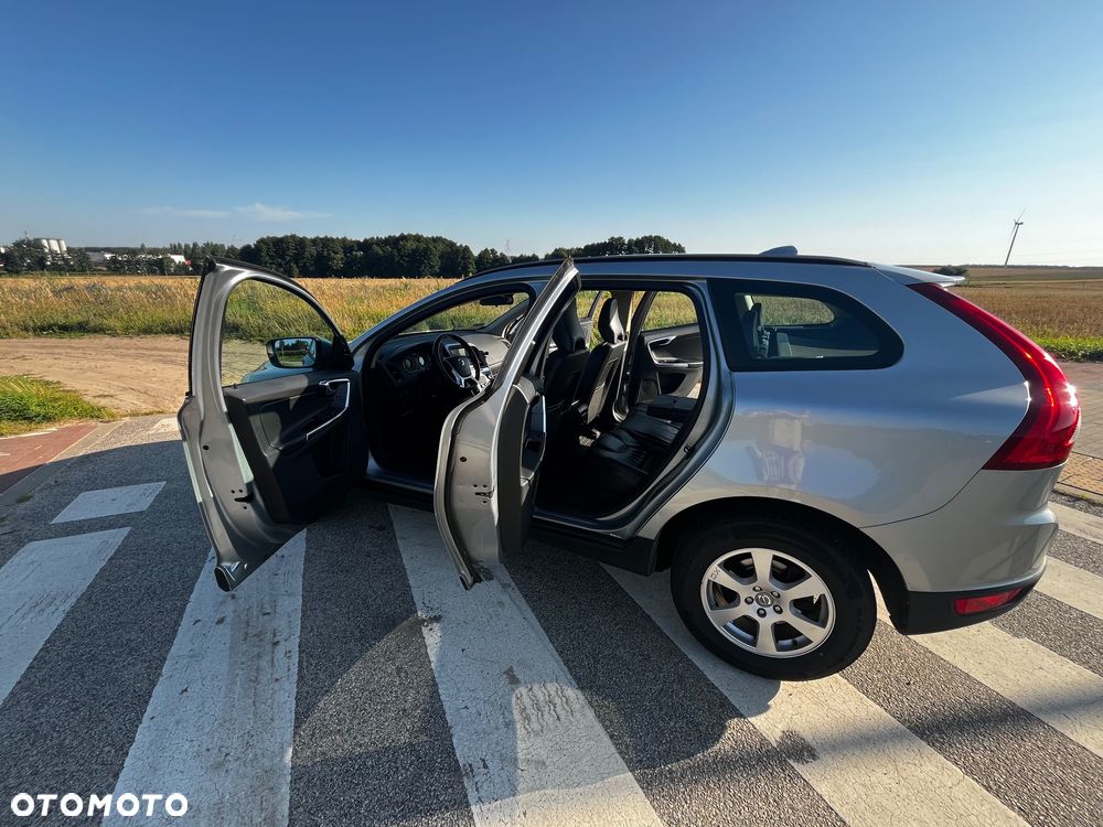 Volvo XC 60 D3 Summum - 11