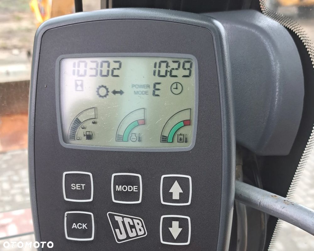 JCB JS145w - 10