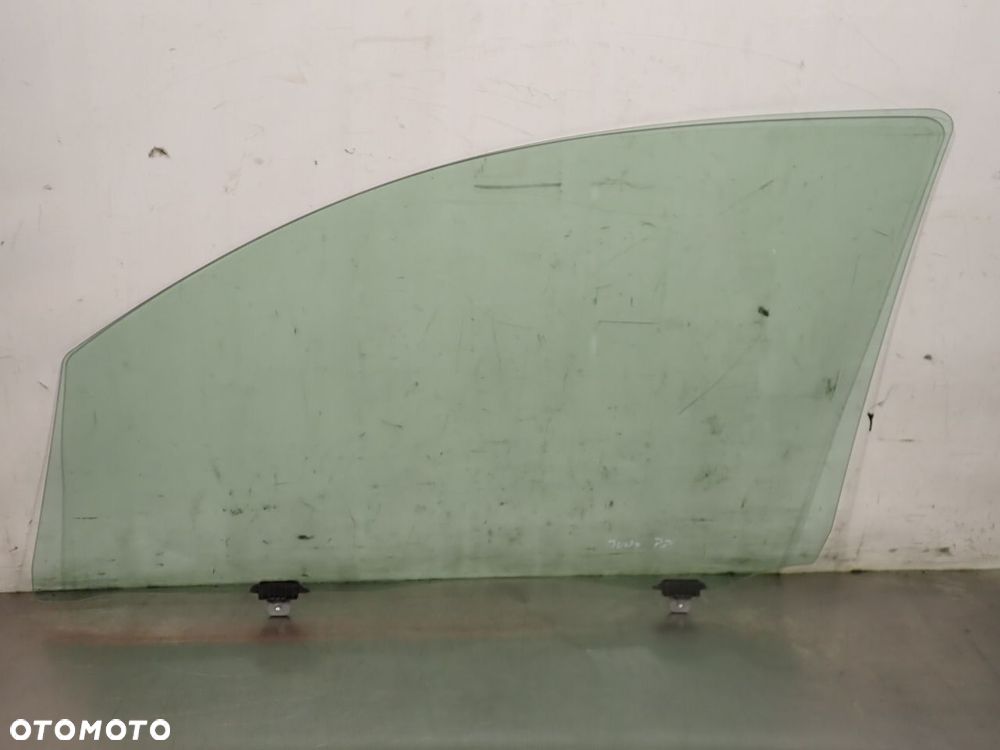 SZYBA BOCZNA PRAWA PRZEDNIA DRZWI SUBARU JUSTY IV - 2