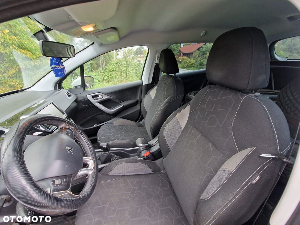 Peugeot 2008 2016 photo 5