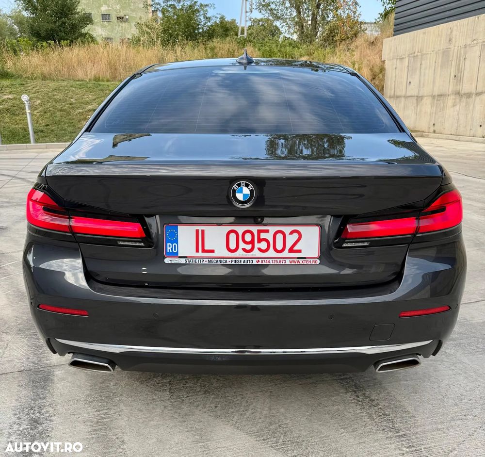 BMW Seria 5 520d Aut. Luxury Line - 4