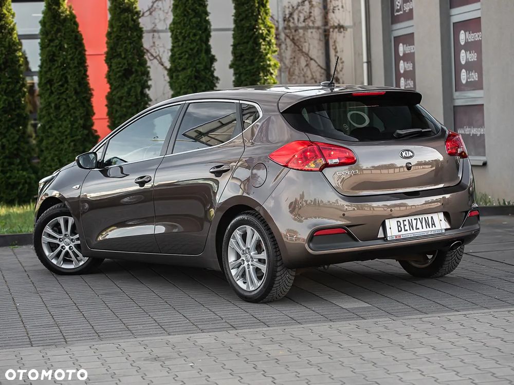 Kia Ceed 1.6 GDI Platinum Edition - 9