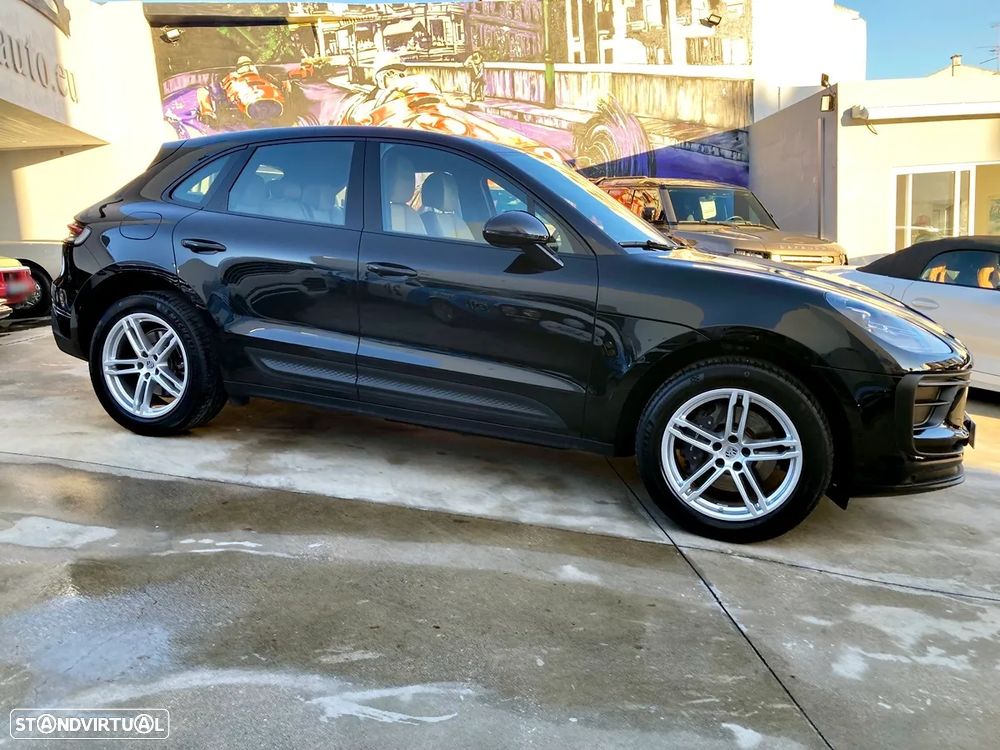 Porsche Macan Standard - 2