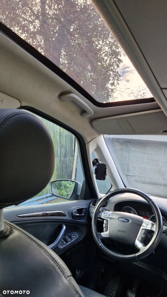 Ford Galaxy 2.0 TDCi Ghia - 8