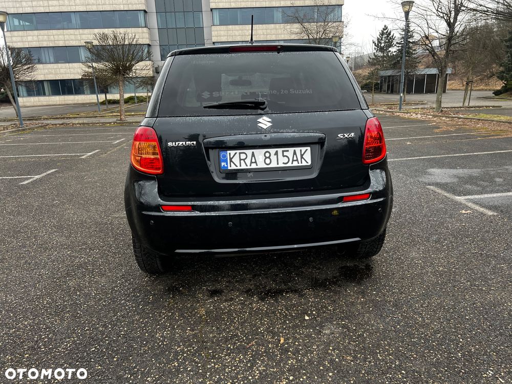 Suzuki SX4 - 8