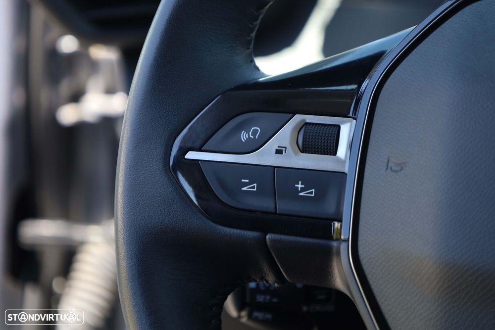 Peugeot e-2008 50 kWh Style - 20