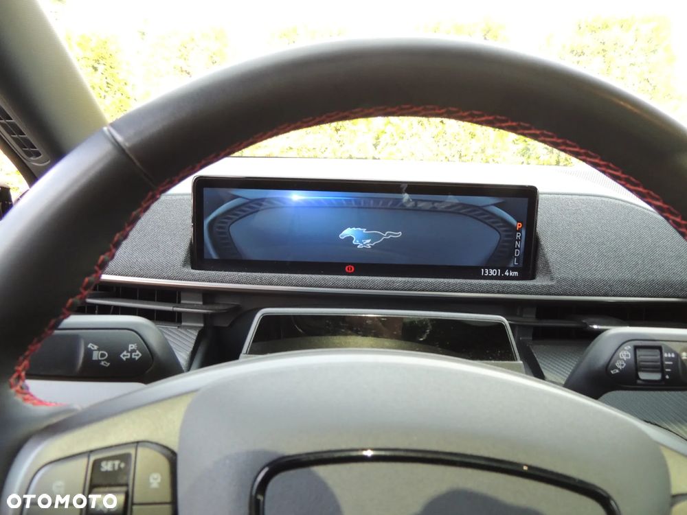 Ford Mustang Mach-E - 27