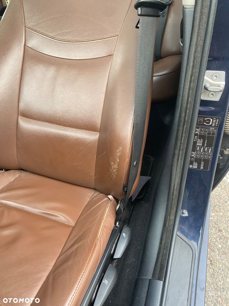 BMW Seria 3 318i - 25