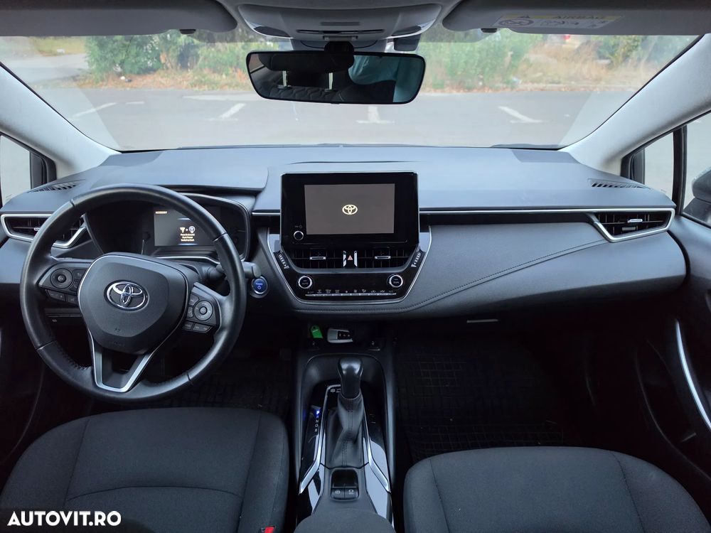 Toyota Corolla - 10