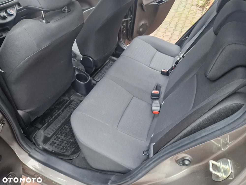 Toyota Yaris 1.5 Active - 16
